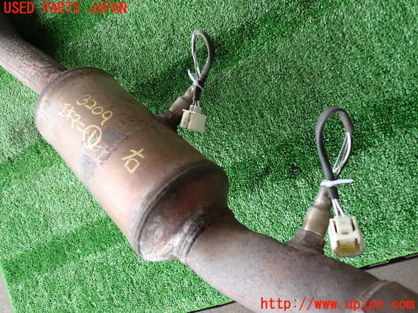 2UPJ-32092041]ジープ・グランドチェロキー(WK36A)エキマニ1 (触媒 マニバーター) 中古_m0003.jpg
