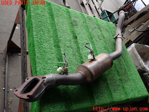 2UPJ-32092041]ジープ・グランドチェロキー(WK36A)エキマニ1 (触媒 マニバーター) 中古_m0004.jpg