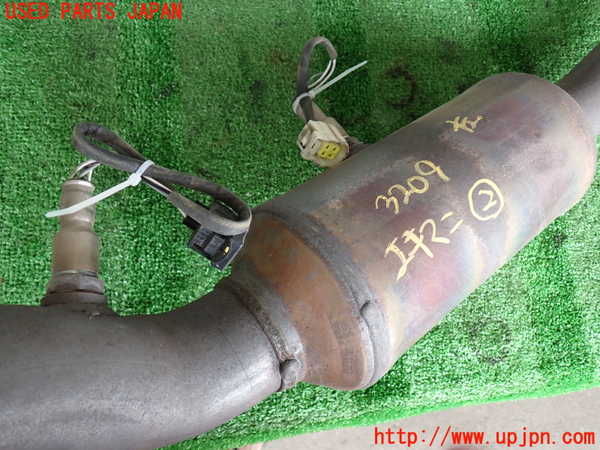 2UPJ-32092042]ジープ・グランドチェロキー(WK36A)エキマニ2 (触媒 マニバーター) 中古_m0002.jpg