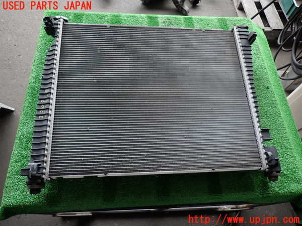 2UPJ-32092321]ジープ・グランドチェロキー(WK36A)ラジエーター1 中古_m0003.jpg