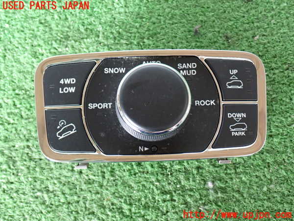 2UPJ-32096306]ジープ・グランドチェロキー(WK36A)スイッチ1 (走行モード切替他) 中古_m0001.jpg