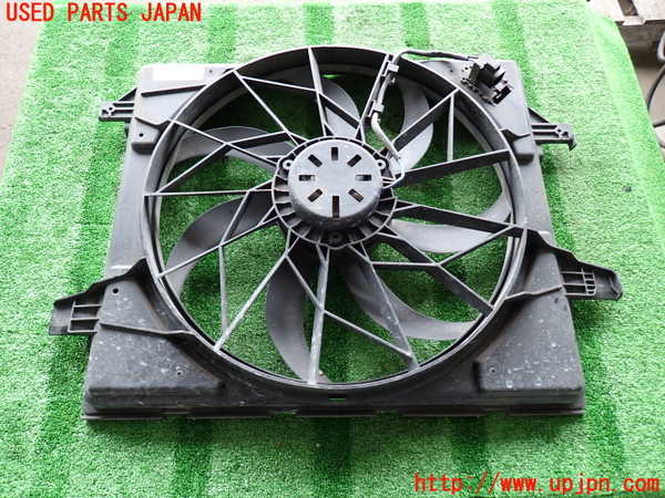 2UPJ-32096836]ジープ・グランドチェロキー(WK36A)電動ファン1 中古_m0001.jpg