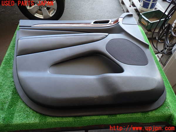 2UPJ-32091264]ジープ・グランドチェロキー(WK36A)左前ドア内張り 中古_m0001.jpg