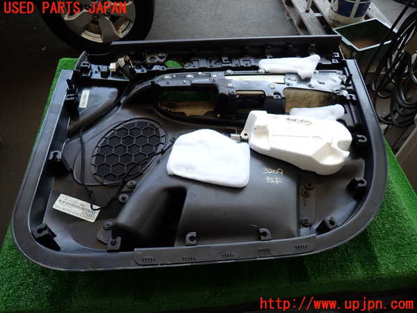 2UPJ-32091264]ジープ・グランドチェロキー(WK36A)左前ドア内張り 中古_m0005.jpg
