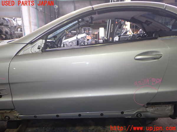 2UPJ-32101260]ベンツ SL350 R230(230467)左ドア (43R-001026 M25100) 中古_m0001.jpg