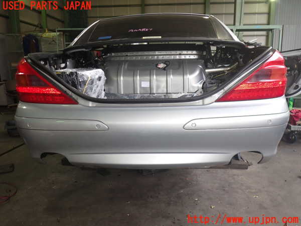 2UPJ-32101610]ベンツ SL350 R230(230467)リアバンパー 中古_m0001.jpg