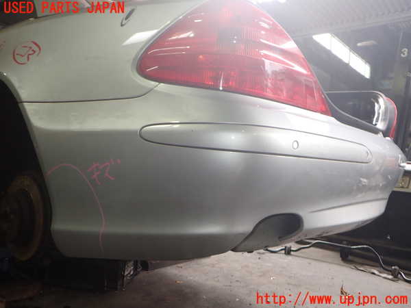 2UPJ-32101610]ベンツ SL350 R230(230467)リアバンパー 中古_m0004.jpg