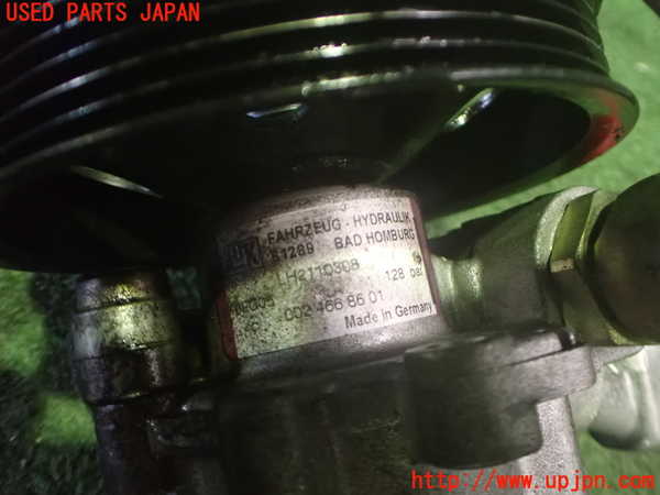 2UPJ-32104250]ベンツ SL350 R230(230467)パワステポンプ 中古_m0003.jpg