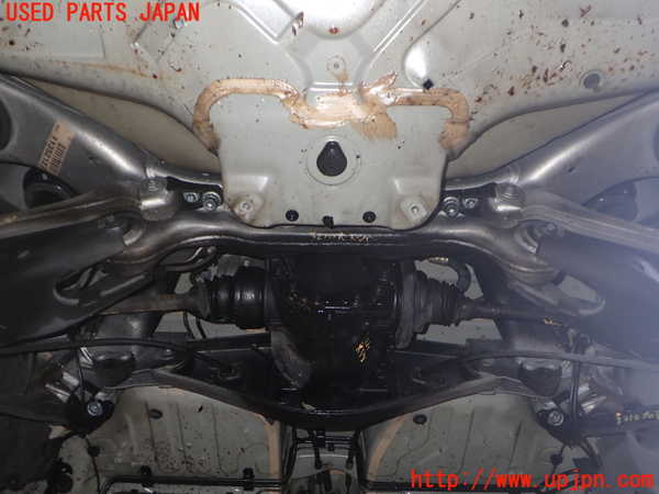 2UPJ-32105295]ベンツ SL350 R230(230467)リアメンバー 中古_m0001.jpg