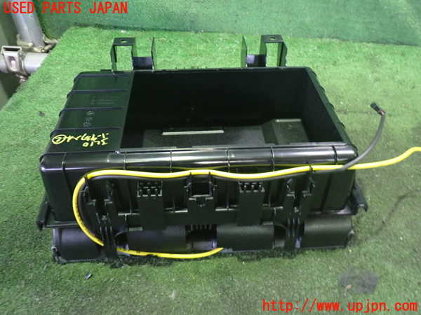 2UPJ-32107842]ベンツ SL350 R230(230467)小物入れ2 中古_m0003.jpg