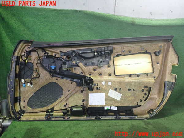 2UPJ-32101264]ベンツ SL350 R230(230467)左ドア内張り 中古_m0004.jpg