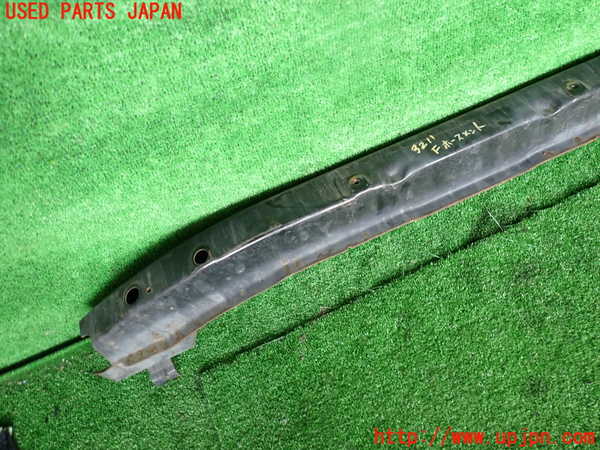 2UPJ-32111014]レグナム(EC5W)フロントバンパーホースメント 中古_m0002.jpg