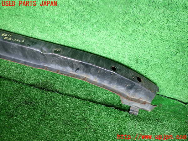 2UPJ-32111014]レグナム(EC5W)フロントバンパーホースメント 中古_m0003.jpg