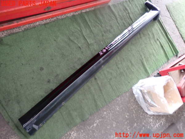 2UPJ-32111390]レグナム(EC5W)右サイドステップ 中古_m0001.jpg