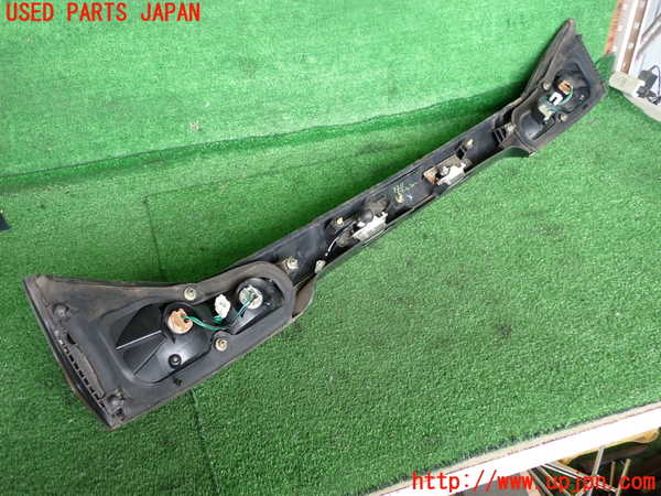2UPJ-32111559]レグナム(EC5W)リアフィニッシャー 中古_m0004.jpg