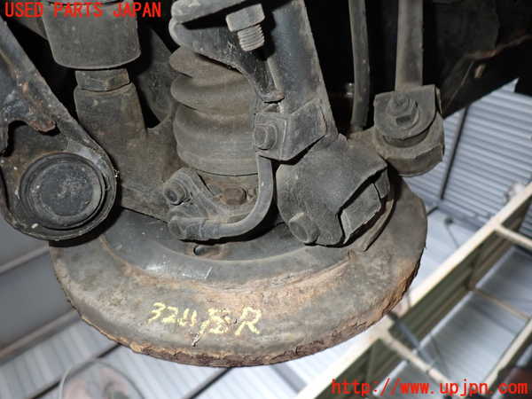 2UPJ-32114305]レグナム(EC5W)左リアナックルハブ 中古_m0001.jpg