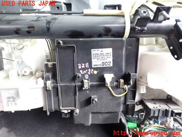 2UPJ-32116081]レグナム(EC5W)エバポレーター1 中古_m0001.jpg