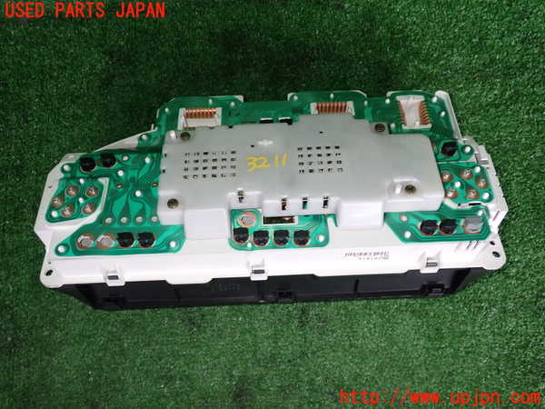 2UPJ-32116170]レグナム(EC5W)スピードメーター 中古_m0002.jpg
