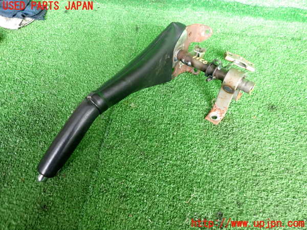 2UPJ-32117550]レグナム(EC5W)サイドブレーキレバー 中古_m0002.jpg