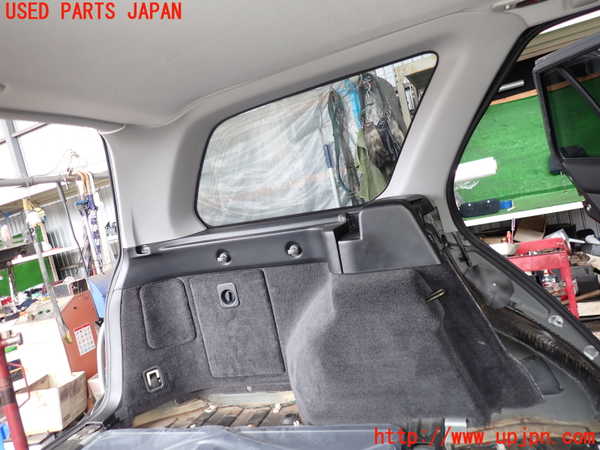 2UPJ-32117680]レグナム(EC5W)左リアピラートリム 中古_m0001.jpg