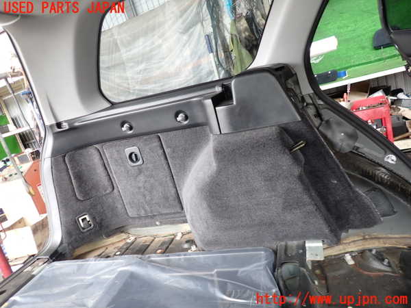 2UPJ-32117680]レグナム(EC5W)左リアピラートリム 中古_m0003.jpg