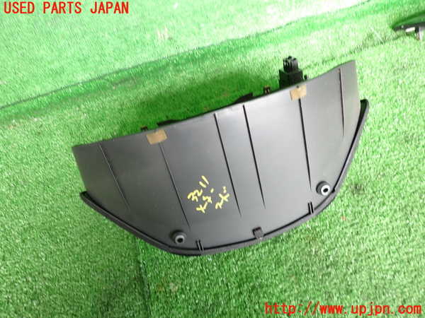 2UPJ-32117510]レグナム(EC5W)メーターフード 中古_m0002.jpg