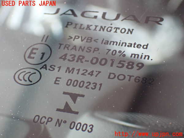 2UPJ-32121195]ジャガー・XE(JA2NA)フロントガラス 中古 PILKINGTON M1247 43R-001589_m0002.jpg