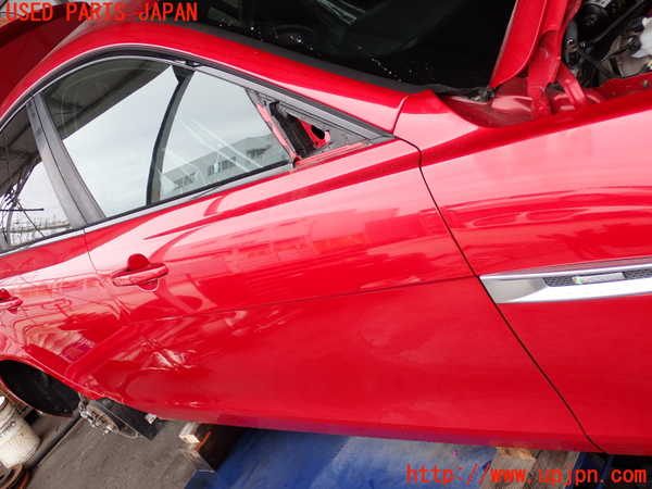 2UPJ-32121230]ジャガー・XE(JA2NA)右前ドア 中古 PILKINGTON M3240 43R-011582_m0002.jpg