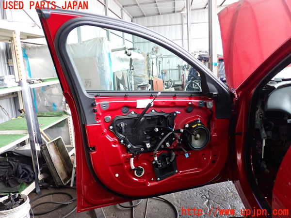 2UPJ-32121260]ジャガー・XE(JA2NA)左前ドア 中古 PILKINGTON M3240 43R-011582_m0004.jpg