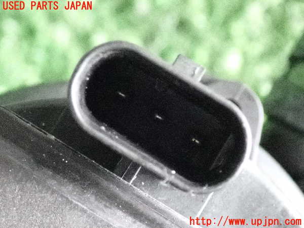 2UPJ-32122110]ジャガー・XE(JA2NA)ウォーターポンプ 中古_m0004.jpg