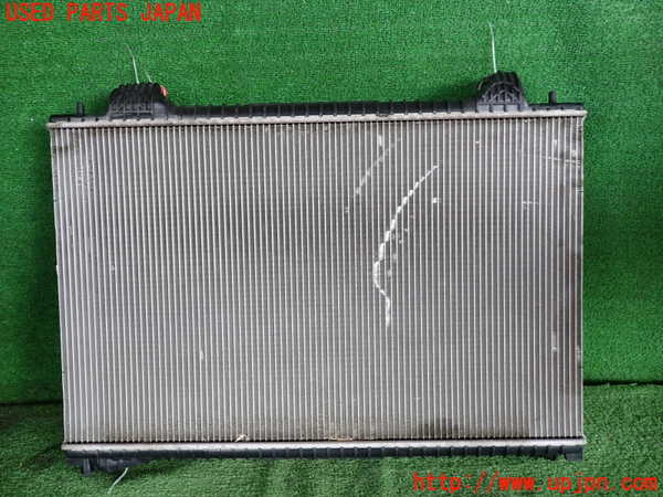 2UPJ-32122321]ジャガー・XE(JA2NA)ラジエーター1 中古_m0001.jpg