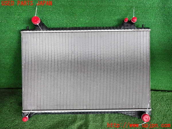 2UPJ-32122321]ジャガー・XE(JA2NA)ラジエーター1 中古_m0003.jpg