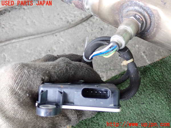 2UPJ-32122631]ジャガー・XE(JA2NA)フロントパイプ1 中古_m0004.jpg
