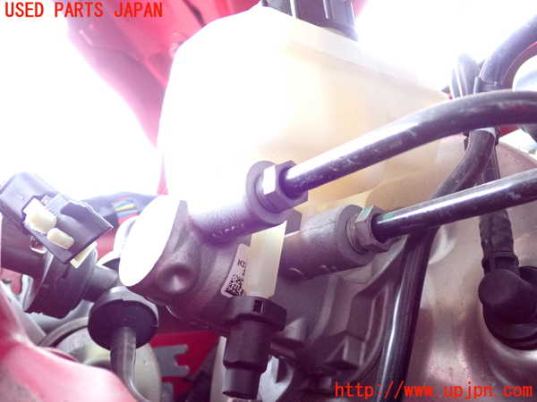 2UPJ-32124050]ジャガー・XE(JA2NA)ブレーキマスターシリンダー 中古_m0002.jpg