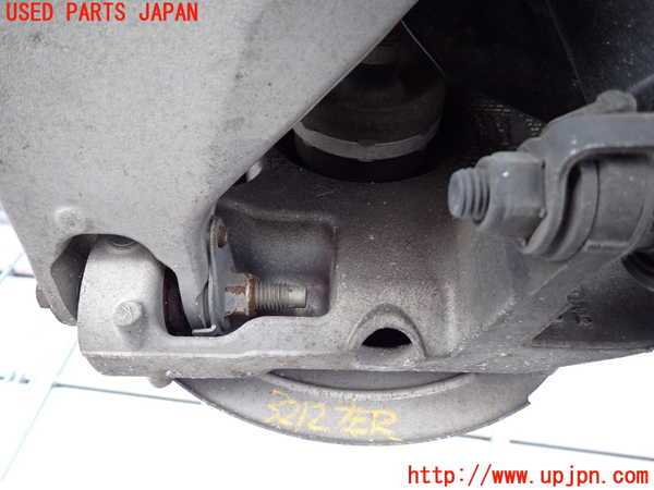 2UPJ-32124305]ジャガー・XE(JA2NA)左リアナックルハブ 中古_m0002.jpg