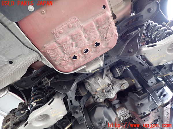 2UPJ-32125295]ジャガー・XE(JA2NA)リアメンバー 中古_m0001.jpg