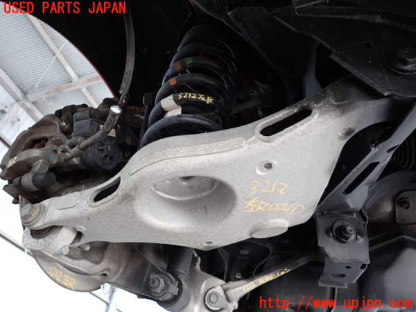 2UPJ-32125226]ジャガー・XE(JA2NA)左リアロアアーム1 中古_m0001.jpg