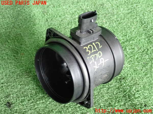 2UPJ-32126320]ジャガー・XE(JA2NA)エアフロメーター 中古_m0001.jpg