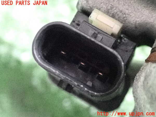 2UPJ-32126025]ジャガー・XE(JA2NA)エアコンコンプレッサー 中古_m0004.jpg