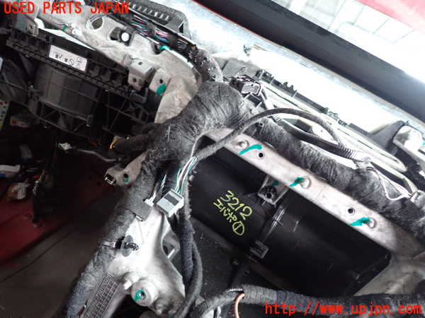 2UPJ-32126081]ジャガー・XE(JA2NA)エバポレーター1 中古_m0001.jpg