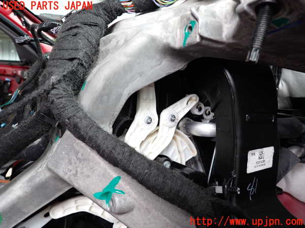 2UPJ-32126081]ジャガー・XE(JA2NA)エバポレーター1 中古_m0002.jpg