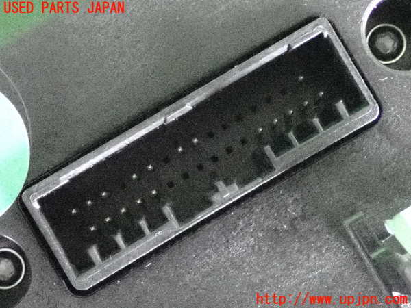 2UPJ-32126066]ジャガー・XE(JA2NA)エアコンスイッチ1 中古_m0004.jpg