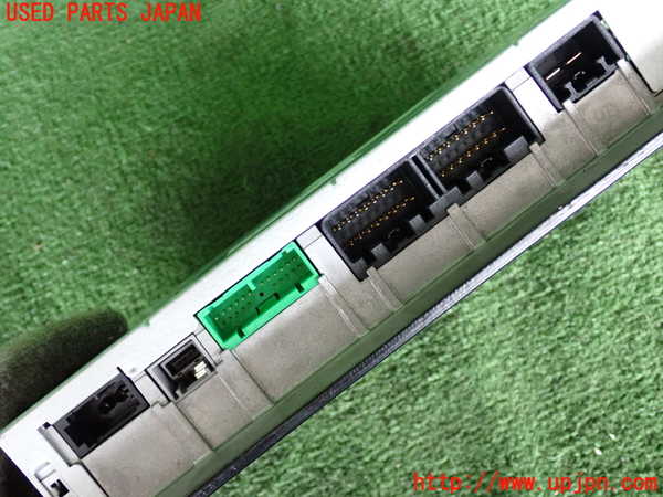 2UPJ-32126525]ジャガー・XE(JA2NA)アンプ 中古_m0004.jpg