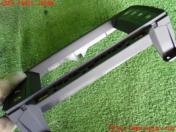 2UPJ-32126309]ジャガー・XE(JA2NA)スイッチ4(パーキングソナー カメラ ナビメニュー他) 中古_m0003.jpg