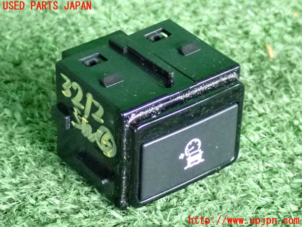 2UPJ-32126311]ジャガー・XE(JA2NA)スイッチ6 中古_m0001.jpg