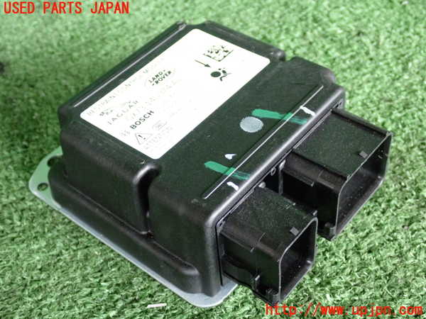 2UPJ-32126145]ジャガー・XE(JA2NA)エアバッグコンピューター 中古_m0001.jpg