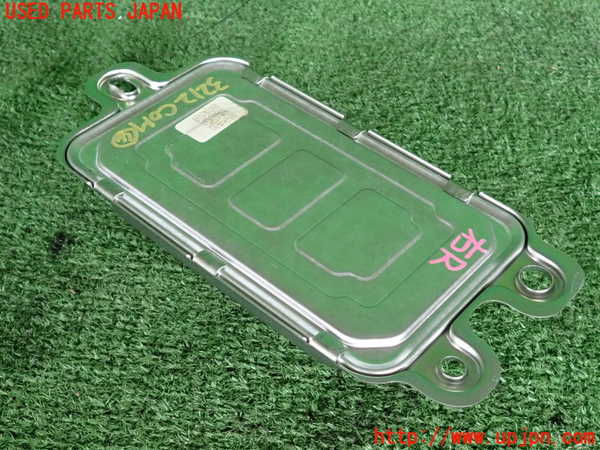 2UPJ-32126149]ジャガー・XE(JA2NA)コンピューター4 中古 GX73-14B526-AC_m0002.jpg