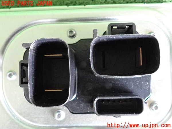 2UPJ-32126149]ジャガー・XE(JA2NA)コンピューター4 中古 GX73-14B526-AC_m0004.jpg