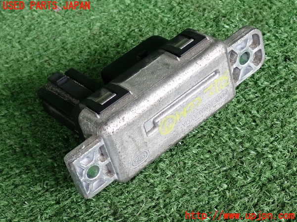 2UPJ-32126152]ジャガー・XE(JA2NA)コンピューター7 中古 GX73-12B533-AC_m0002.jpg