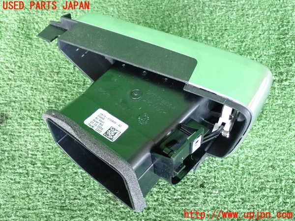 2UPJ-32127526]ジャガー・XE(JA2NA)エアコン吹き出し口1 中古_m0003.jpg